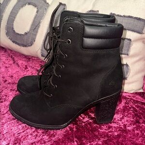 Black Timberland boots 
Size 10